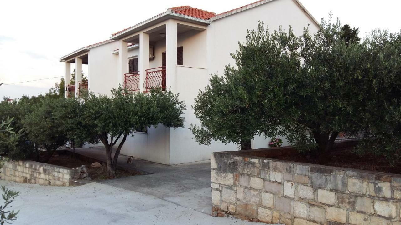 Apartment Viola Supetar Exterior foto